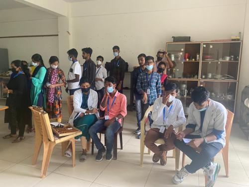 blood-donation-03