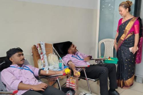 blood-donation-camp2610
